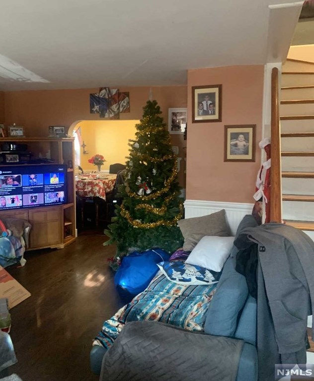 82 Pamrapo Ave, Jersey City NJ  07305-2419 exterior