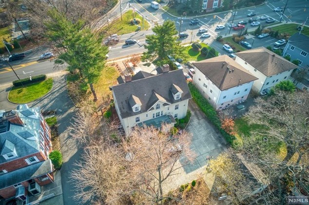 1025 Palisade Ave, West Fort Lee NJ  07024-6320 exterior