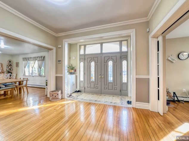 1025 Palisade Ave, West Fort Lee NJ  07024-6320 exterior