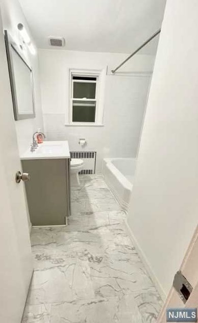 12 Gantner Ave, Elmwood Park NJ  07407-1007 exterior