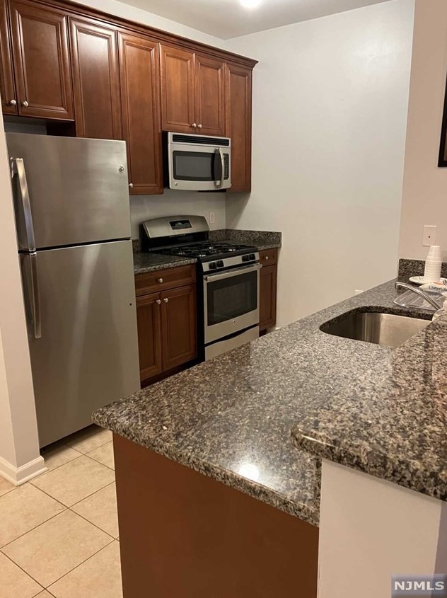 3107 Cory Ln, Elmwood Park NJ  07407 exterior