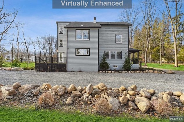 848 W Crescent Ave, Allendale, NJ 07401