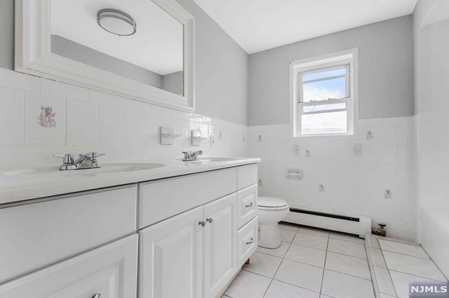 71 Franklin St, Belleville NJ 07109-1002 exterior