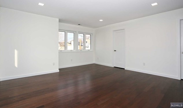 262 Wilson St, Hackensack NJ  07601-3024 exterior