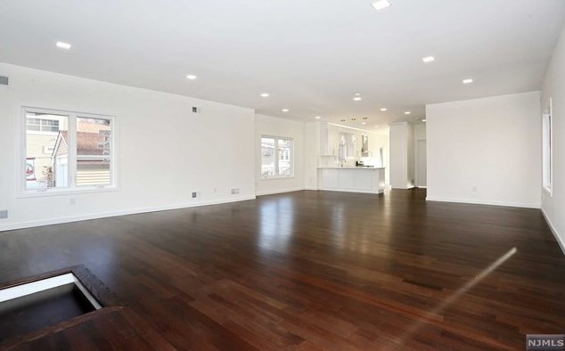 262 Wilson St, Hackensack NJ  07601-3024 exterior