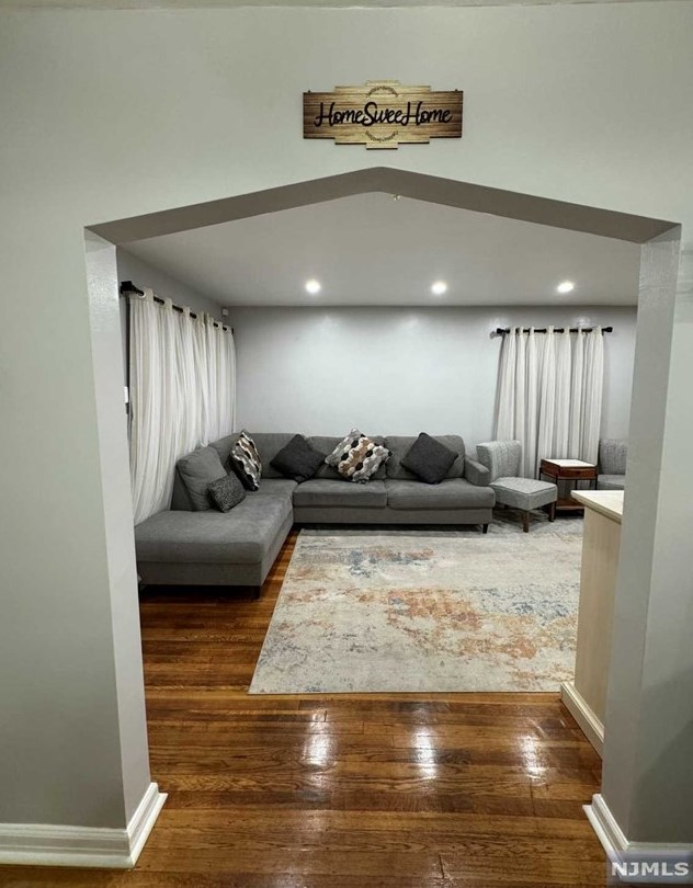 147 Bedford Ave, Teaneck NJ  07666-5904 exterior