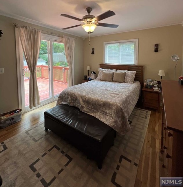 12 Warren Pl, West Milford NJ  07480-1134 exterior