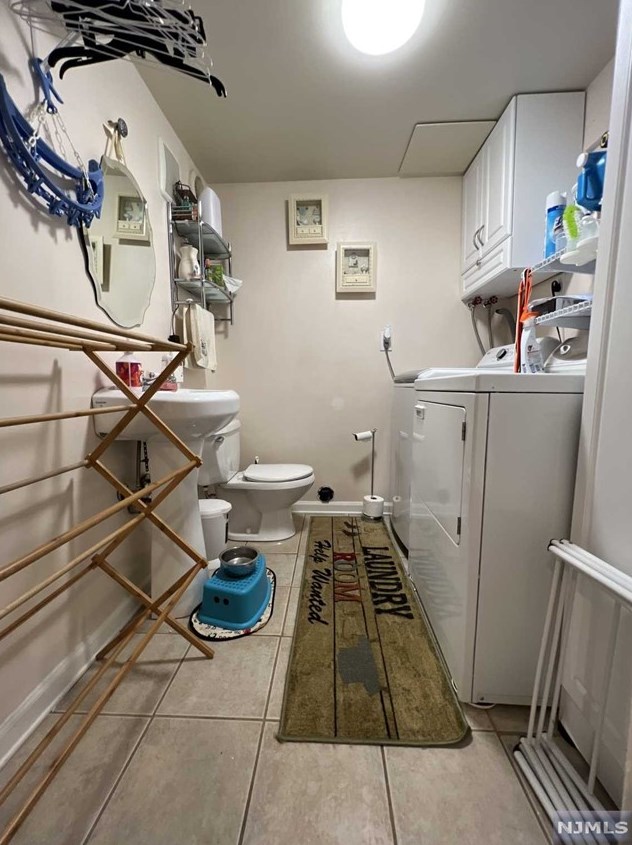 12 Warren Pl, West Milford NJ  07480-1134 exterior