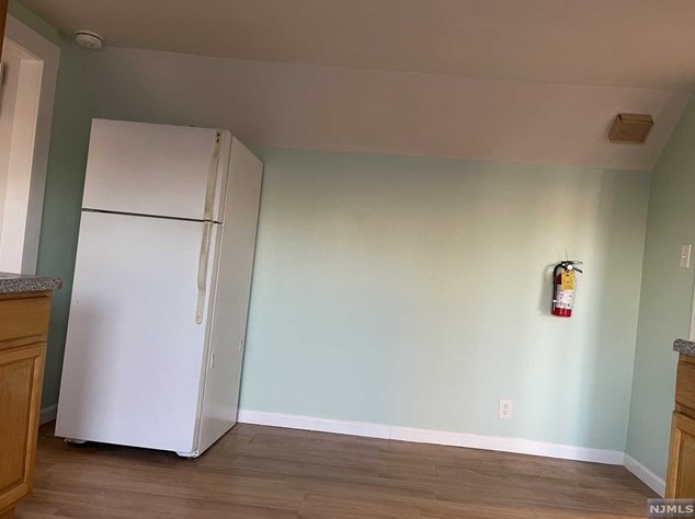 60 Morrissee Ave, Wallington NJ  07057-2236 exterior