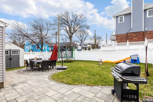 50 Crane Ave, Rutherford NJ  07070-2536 exterior