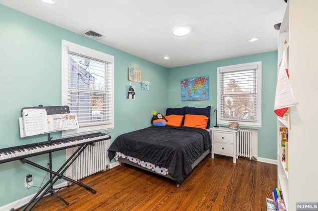 50 Crane Ave, Rutherford NJ  07070-2536 exterior