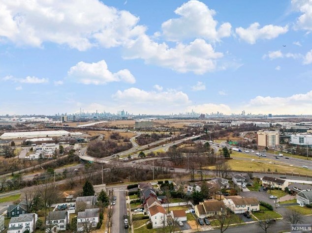 50 Crane Ave, Rutherford NJ  07070-2536 exterior