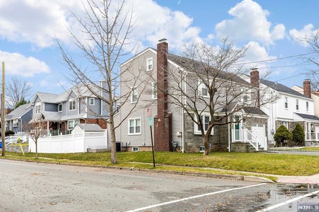 50 Crane Ave, Rutherford NJ  07070-2536 exterior