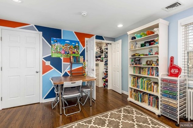 50 Crane Ave, Rutherford NJ  07070-2536 exterior