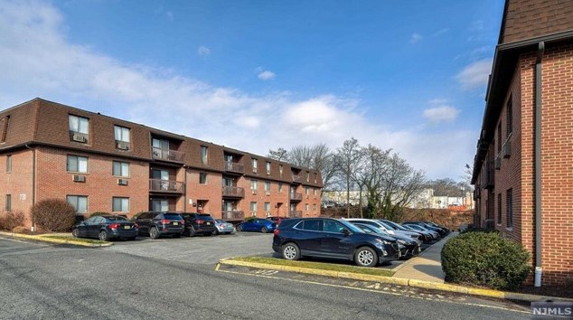 720 Mill St, Belleville NJ  07109-5309 exterior