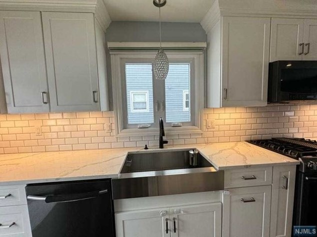 23 Massey St, Lodi NJ  07644-2441 exterior