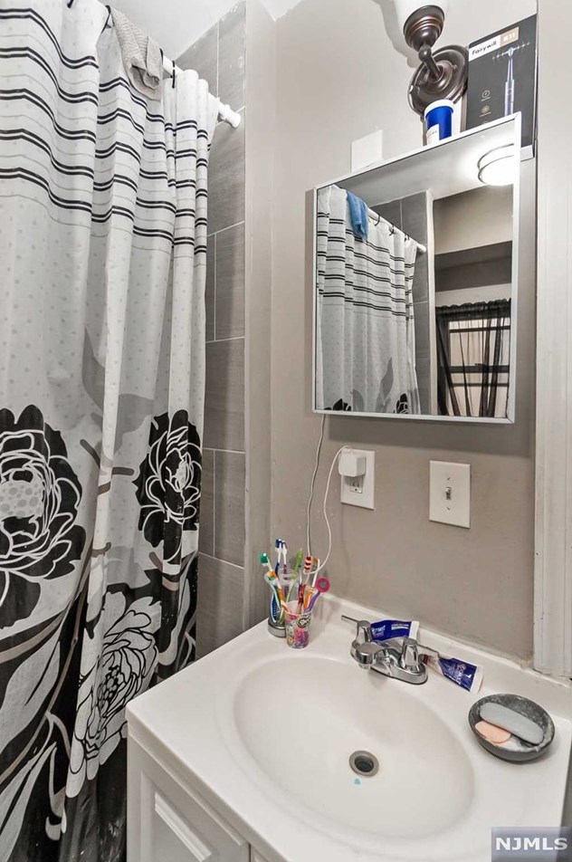 43 Bergen St, Paterson NJ 07522-1815 exterior