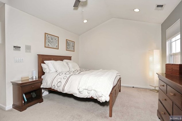 144 Mountainside Dr, Pompton Falls NJ  07442-1757 exterior