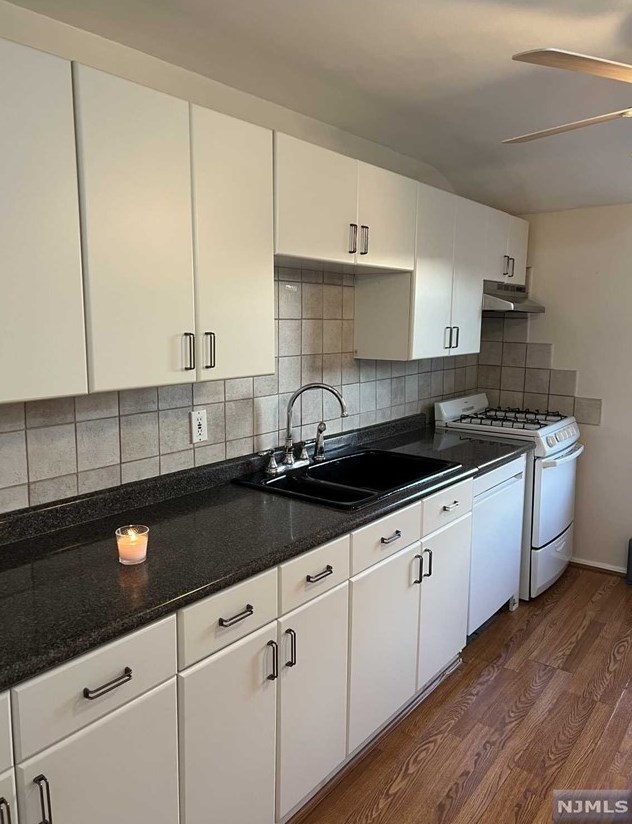 50 Hackensack St, East Rutherford NJ  07073-1414 exterior