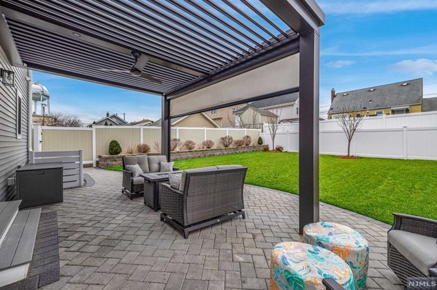 15 4th St, Wood-Ridge NJ  07075-2205 exterior