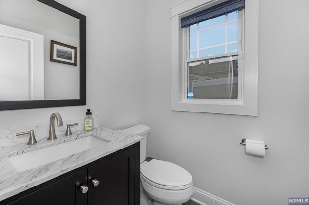 15 4th St, Wood-Ridge NJ  07075-2205 exterior