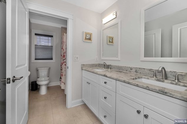 15 4th St, Wood-Ridge NJ  07075-2205 exterior