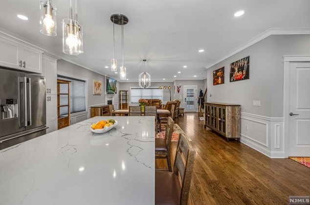15 4th St, Wood-Ridge NJ  07075-2205 exterior