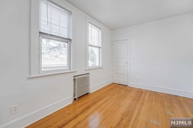 2081 Jones Rd, West Fort Lee NJ 07024-3202 exterior