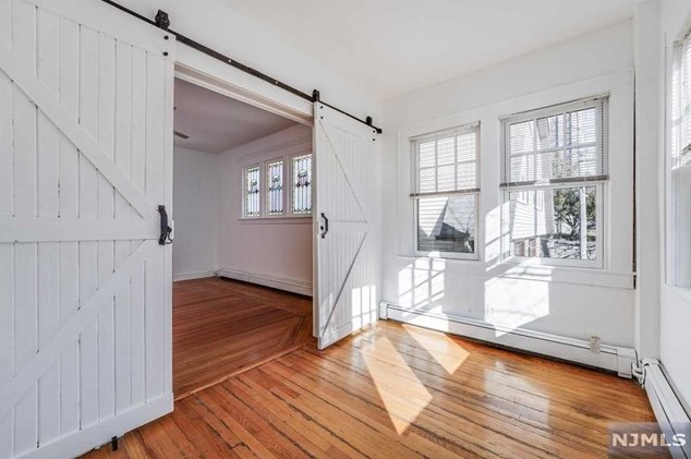 2081 Jones Rd, West Fort Lee NJ 07024-3202 exterior