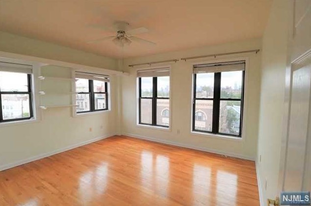 3519 Park Ave, Union City NJ 07087-6031 exterior