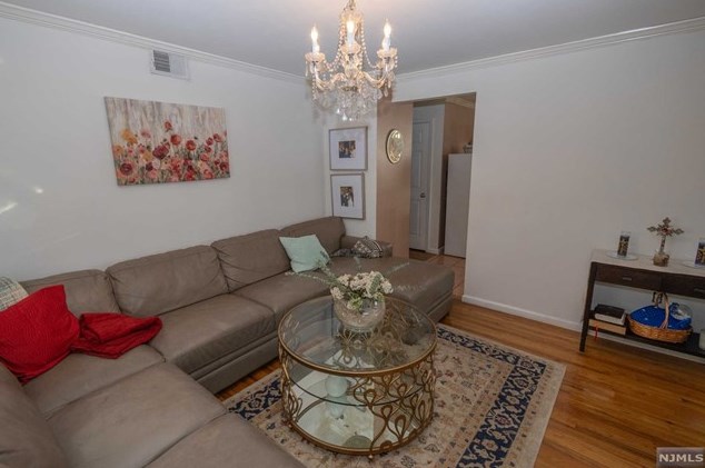 197 Milford Ave, Newark NJ  07108-2712 exterior