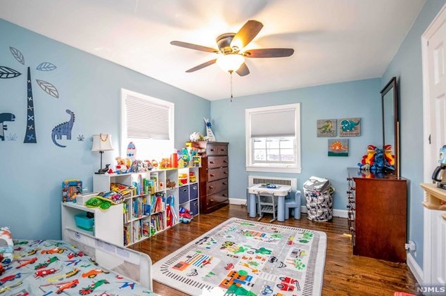 20 Raymond Ave, Rutherford NJ  07070-1132 exterior