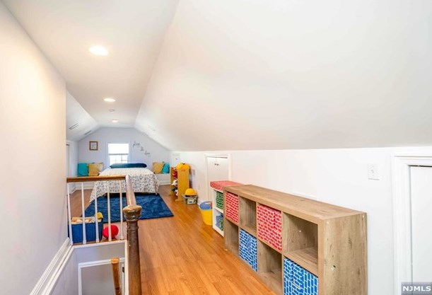 20 Raymond Ave, Rutherford NJ  07070-1132 exterior