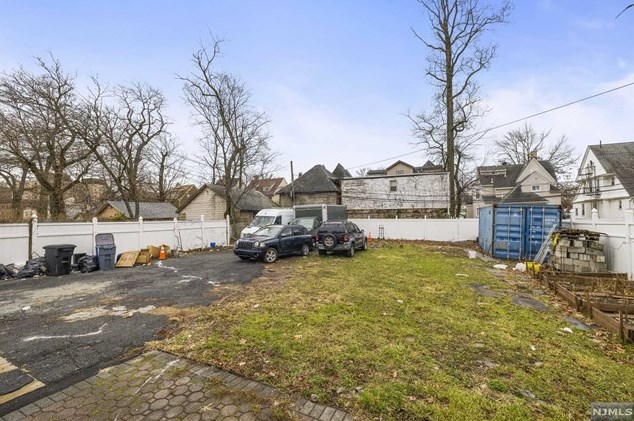 55 Beech St, East Orange NJ  07018-3003 exterior