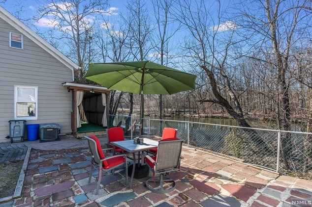 776 Mcbride Ave, West Paterson NJ  07424-2871 exterior