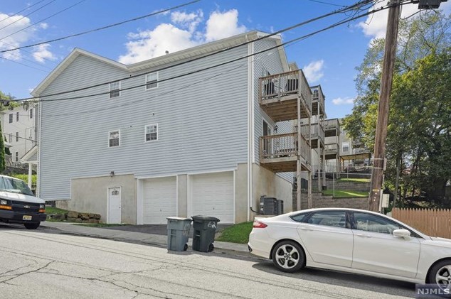 60 Garret St, Paterson NJ 07501-3324 exterior