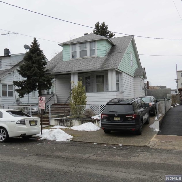 123 Albion Ave, Paterson NJ  07502-1913 exterior