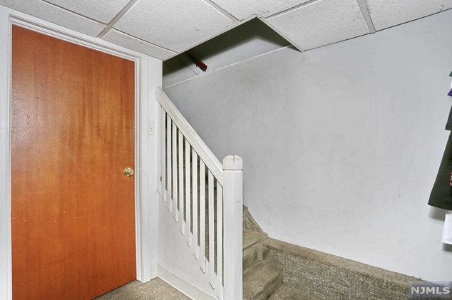 21 Bergen Ave, Bergenfield NJ 07621-2308 exterior