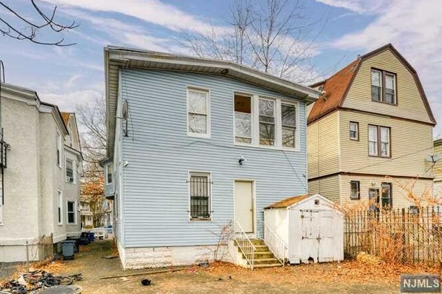 794 12th St, Newark NJ  07108-1305 exterior