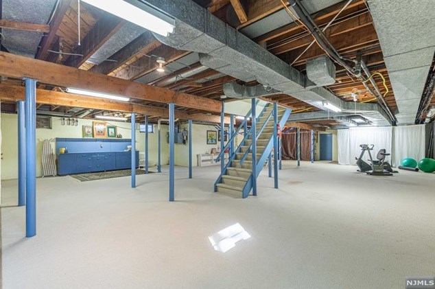 107 Heller Way, Montclair NJ 07043-2511 exterior