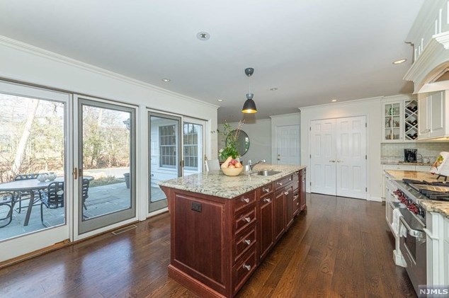 107 Heller Way, Montclair NJ 07043-2511 exterior