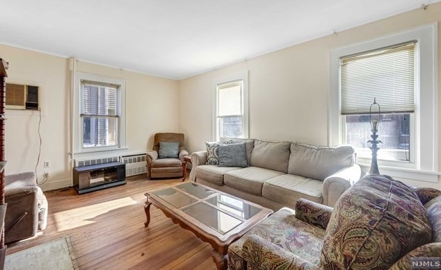 188 Washington Ave, Rutherford NJ  07070-1152 exterior