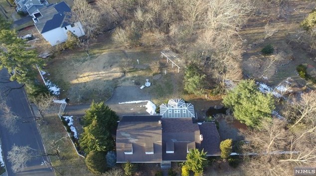 35 Anderson Ave, Demarest NJ  07627-1702 exterior