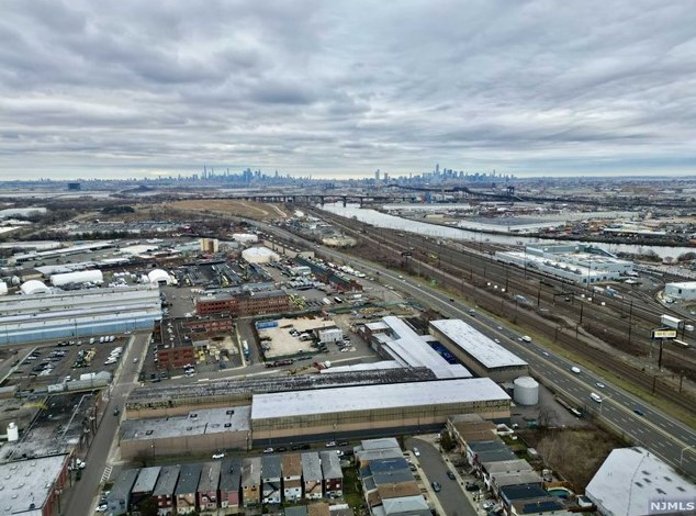 711 Bergen St, East Newark NJ  07029-2011 exterior