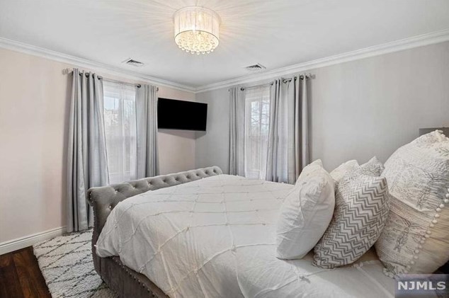 40 Palisade Ave, Bogota NJ  07603-1827 exterior