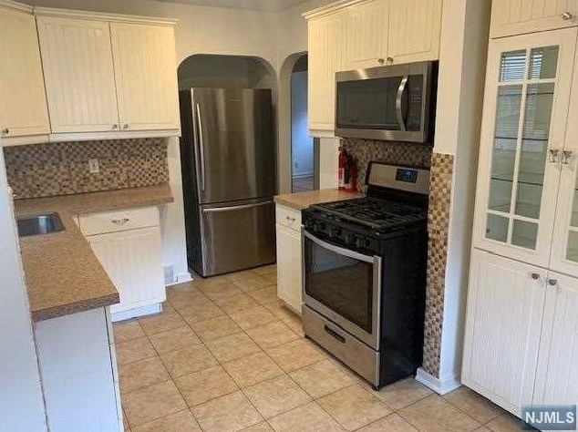 637 Taco Ave, Westwood NJ  07675-3426 exterior