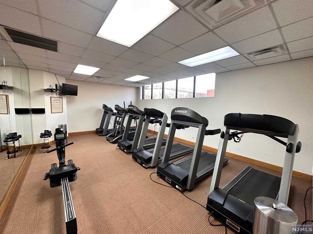 478 Lee Ct, West Fort Lee NJ  07024-2120 exterior