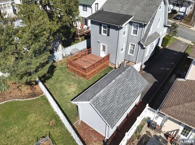 8 Crane Ave, Rutherford NJ  07070-2807 exterior