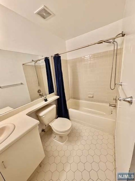 1452 York St, Mahwah NJ 07430-3263 exterior