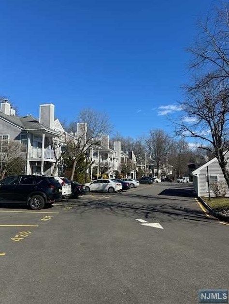 1452 York St, Mahwah NJ 07430-3263 exterior